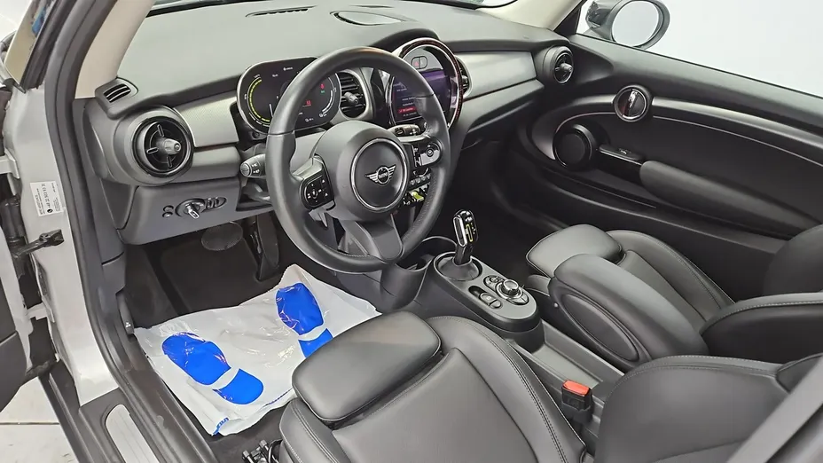 MINI Cooper -