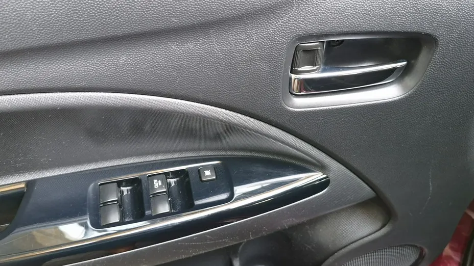 MITSUBISHI Space Star -