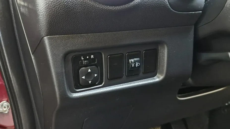 MITSUBISHI Space Star -