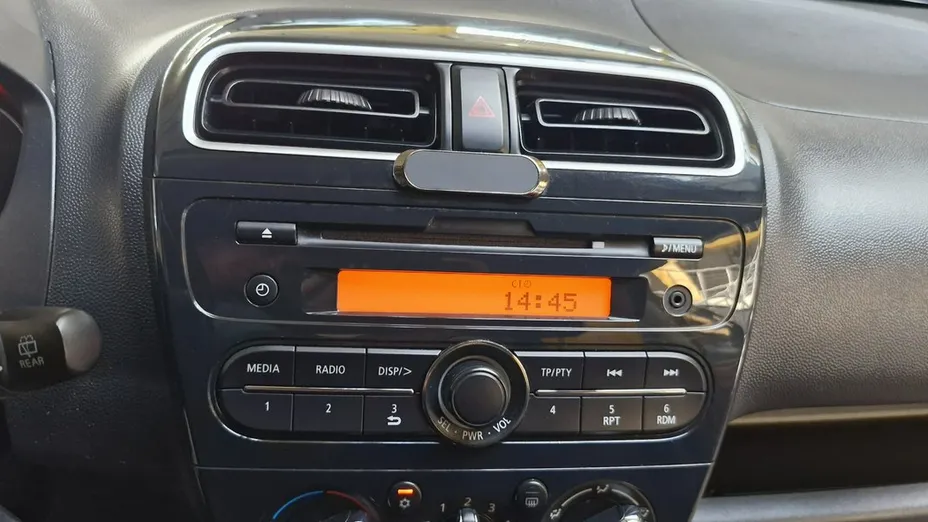 MITSUBISHI Space Star -