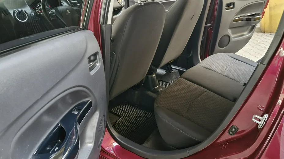 MITSUBISHI Space Star -