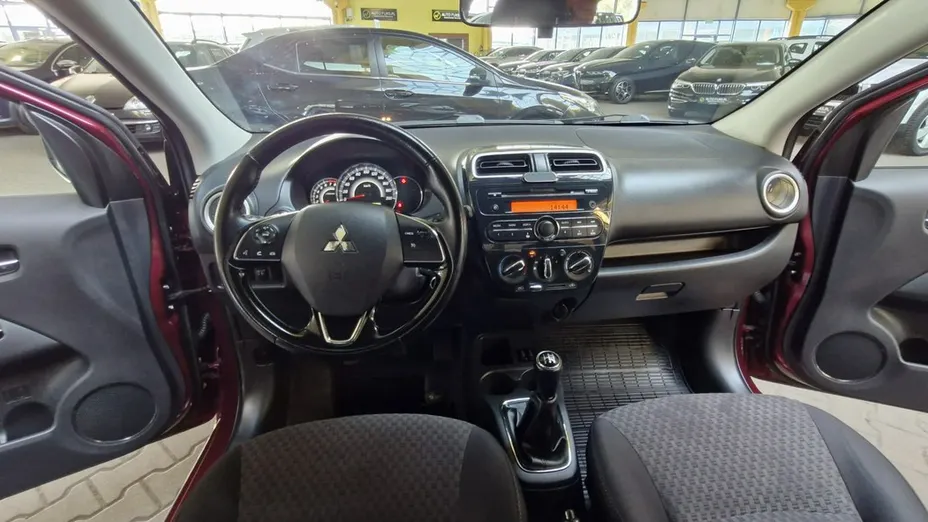 MITSUBISHI Space Star -