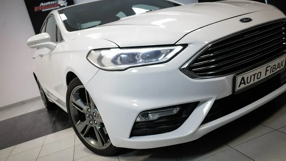 FORD Fusion -
