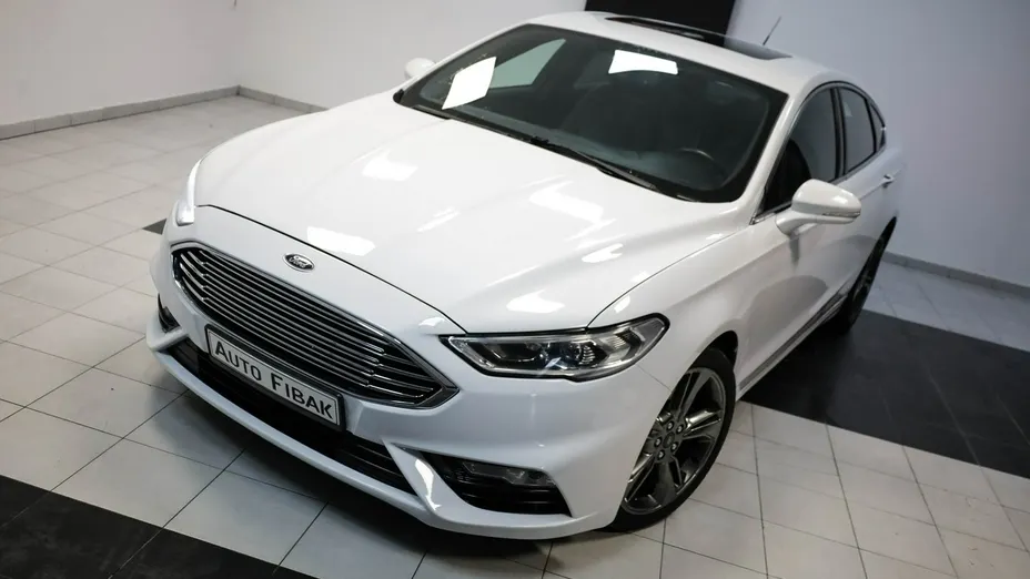 FORD Fusion -