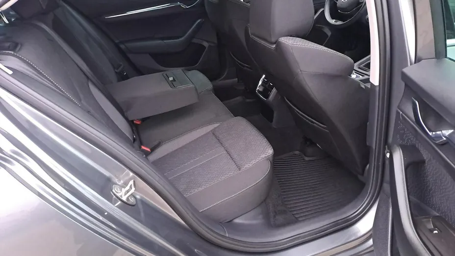 SKODA Octavia -
