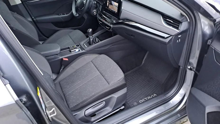 SKODA Octavia -