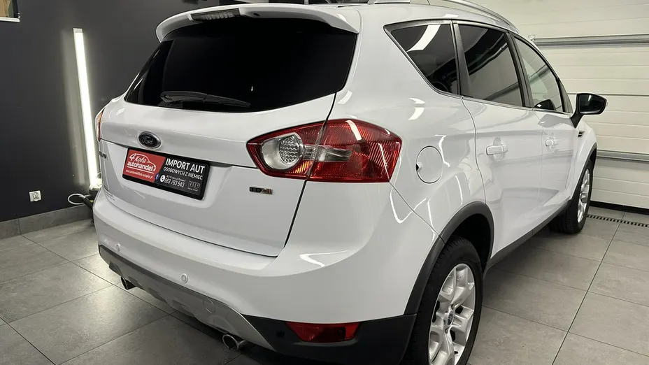 FORD Kuga -