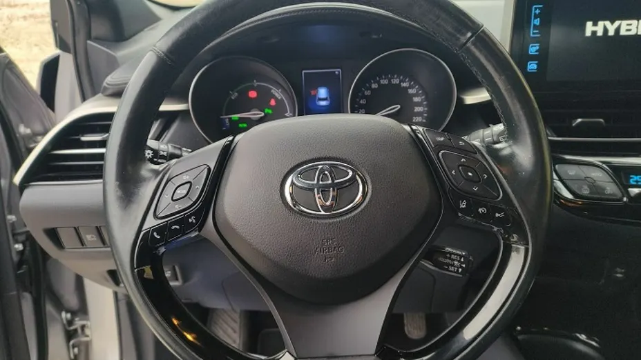 TOYOTA C-HR -