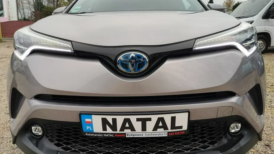 TOYOTA C-HR -