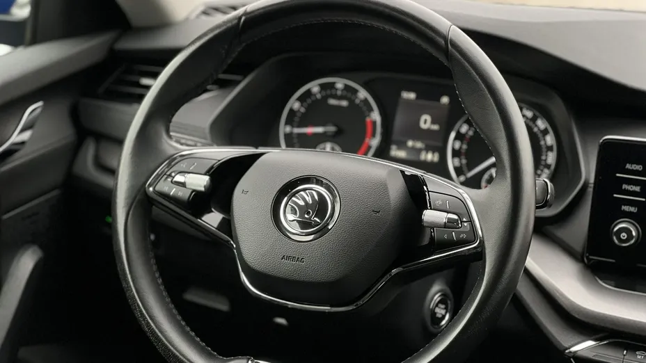 SKODA Octavia -