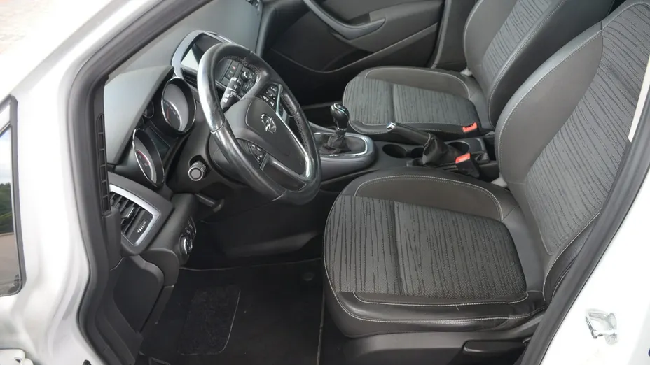 OPEL Astra -