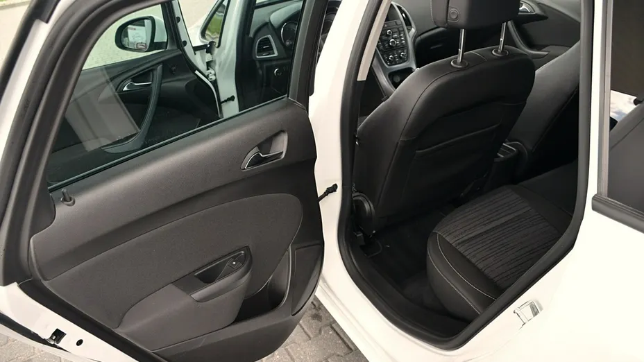 OPEL Astra -