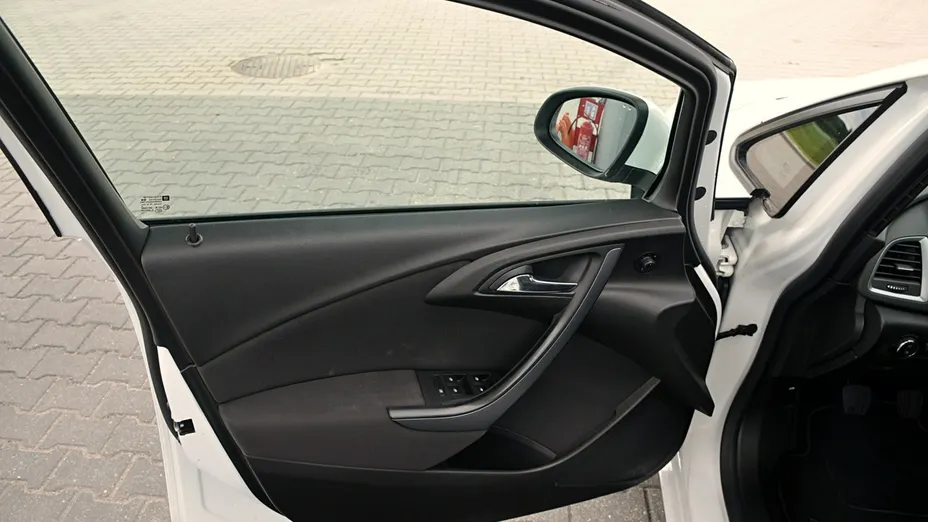 OPEL Astra -