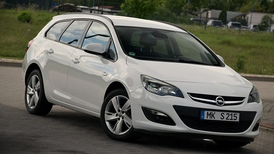 OPEL Astra -