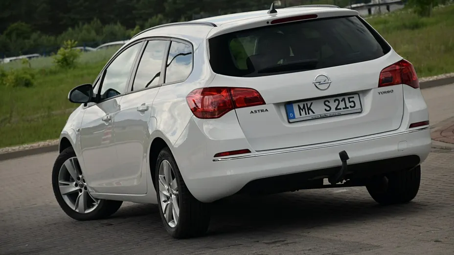OPEL Astra -