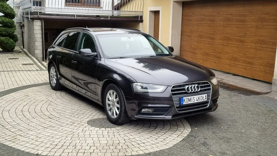 AUDI A4 -