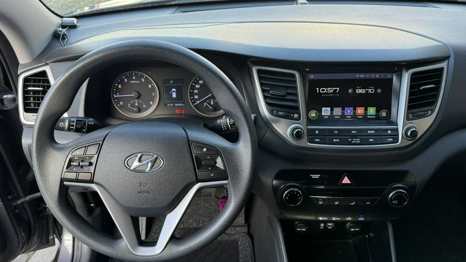 HYUNDAI Tucson -
