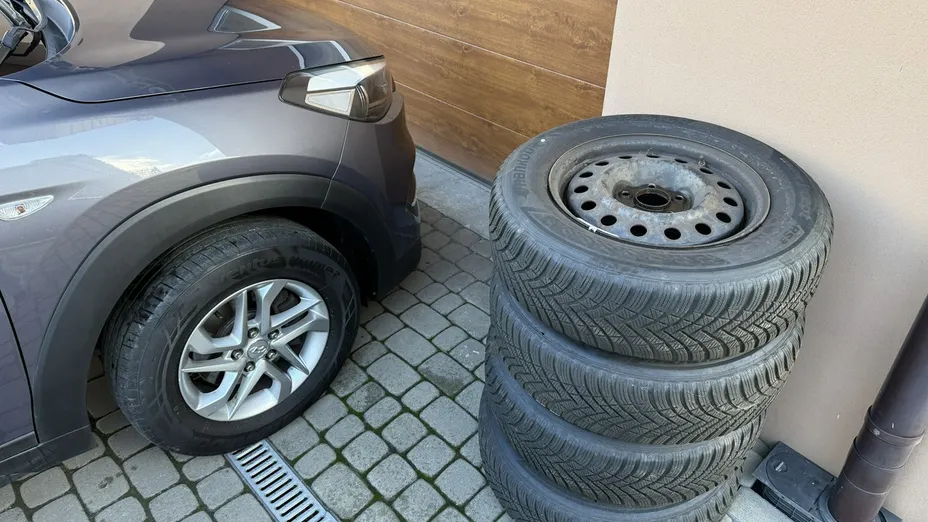 HYUNDAI Tucson -