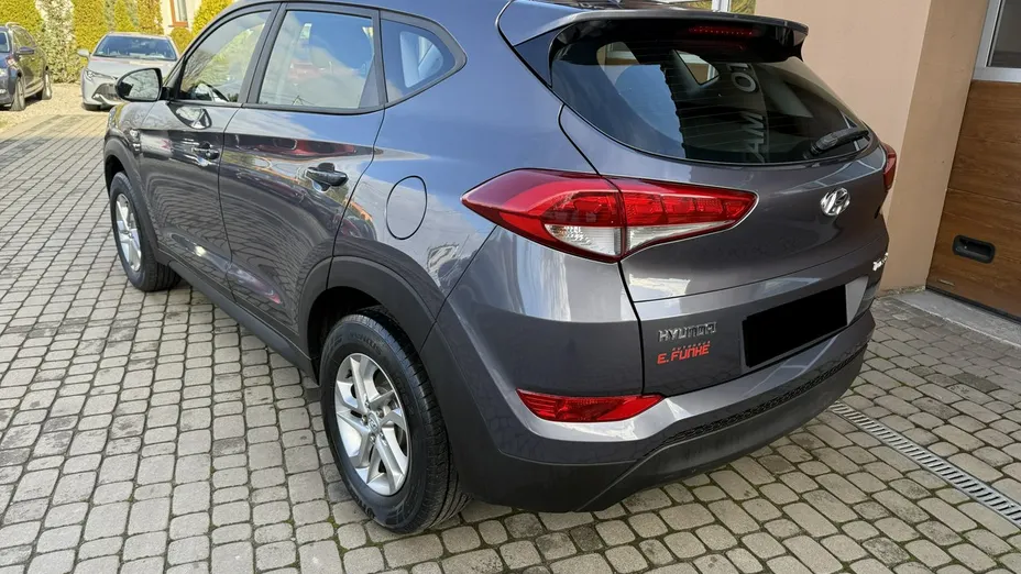 HYUNDAI Tucson -