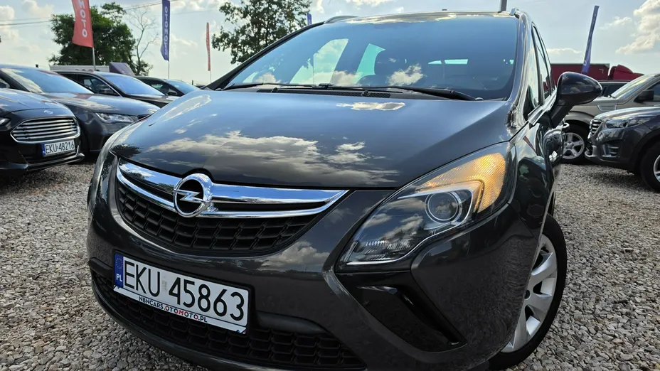 OPEL Zafira -