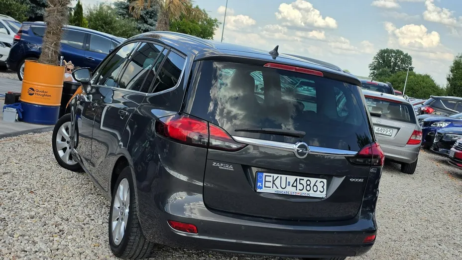 OPEL Zafira -