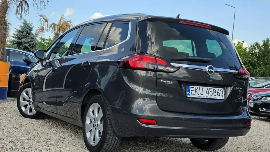 OPEL Zafira -