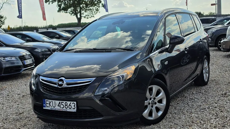 OPEL Zafira -