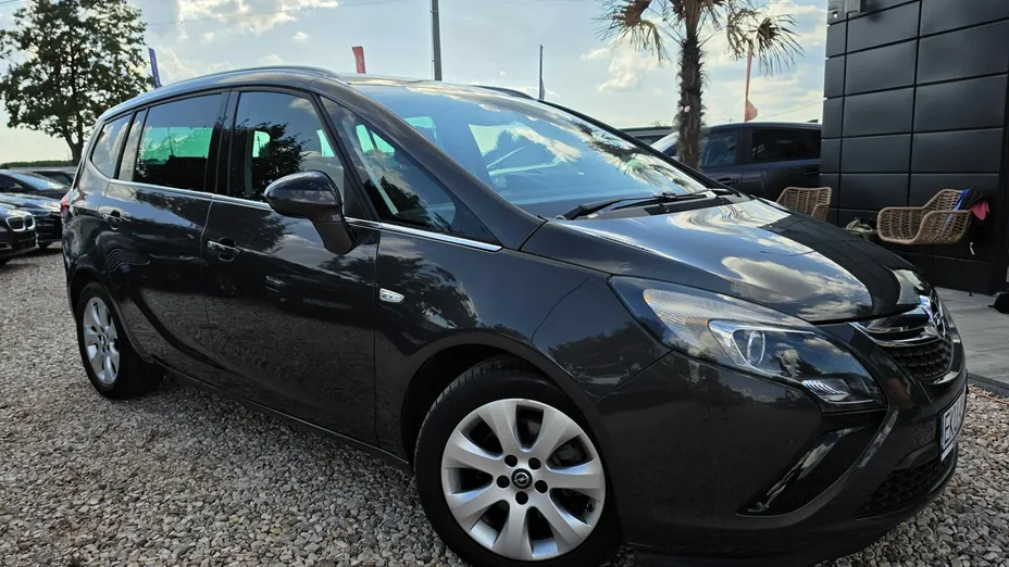 OPEL Zafira -
