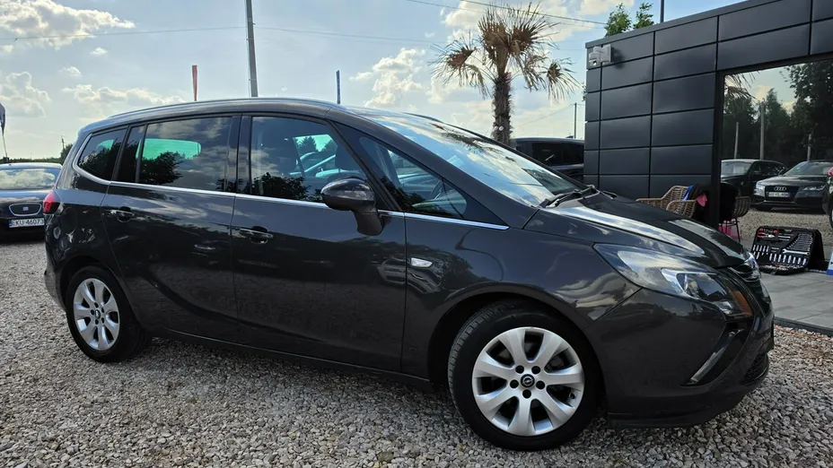 OPEL Zafira -