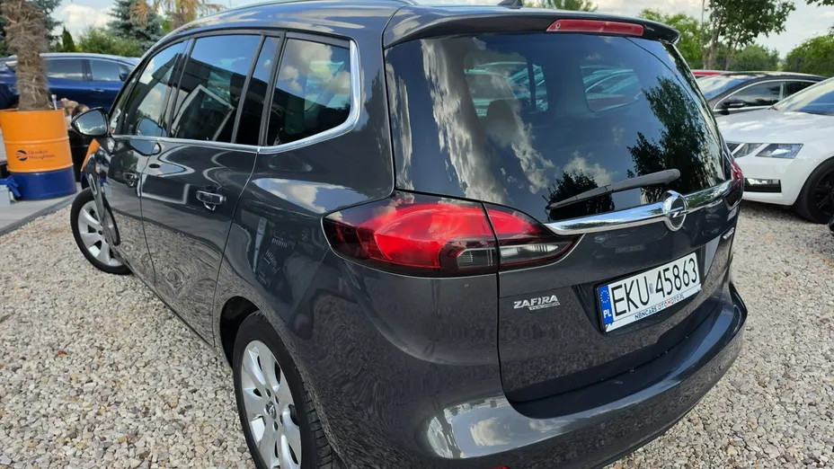 OPEL Zafira -