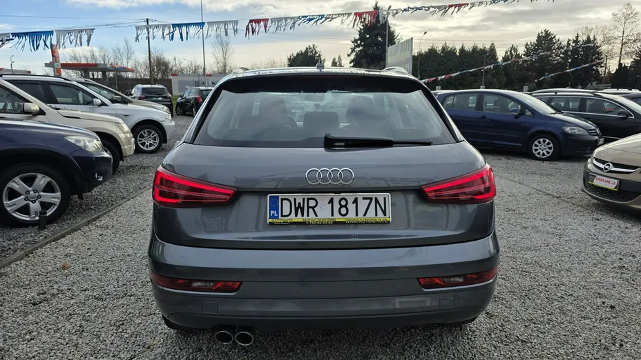 AUDI Q3 -