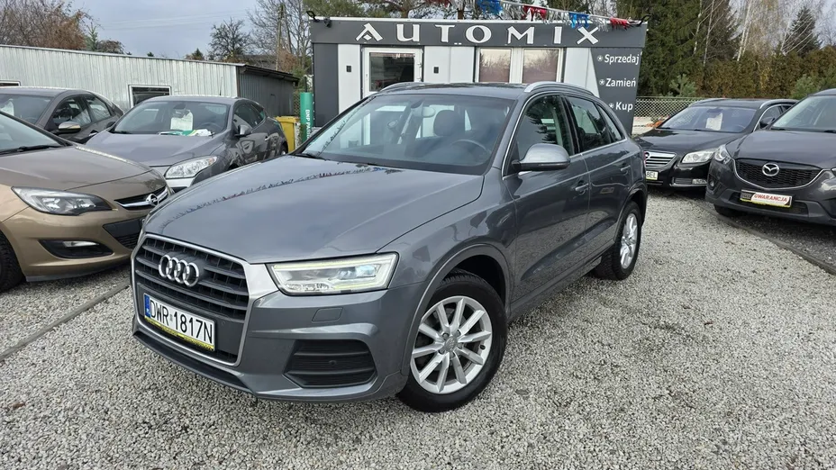 AUDI Q3 -