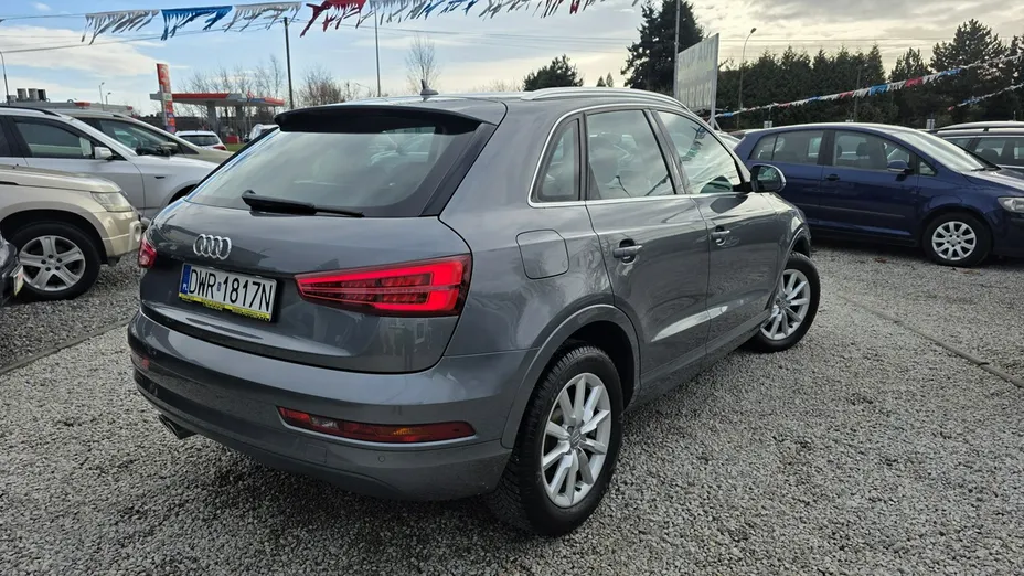 AUDI Q3 -
