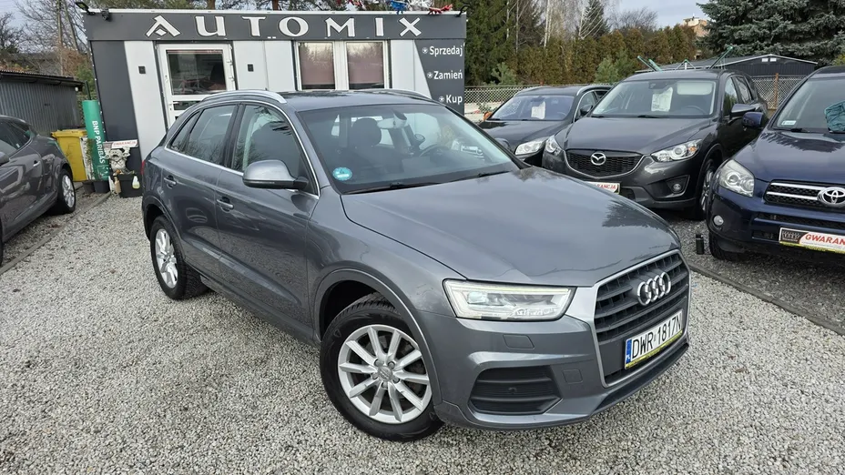 AUDI Q3 -