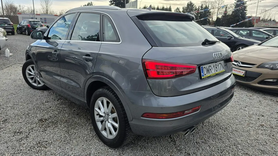 AUDI Q3 -