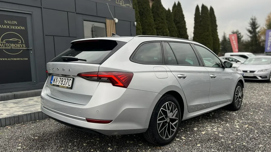 SKODA Octavia -