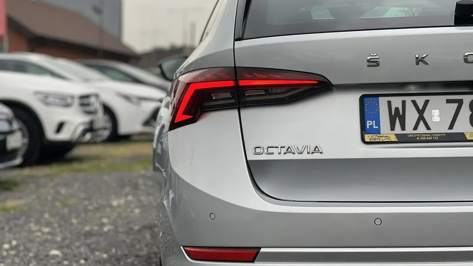 SKODA Octavia -
