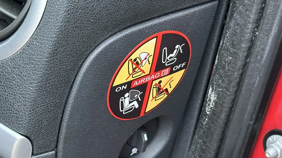 RENAULT Clio -