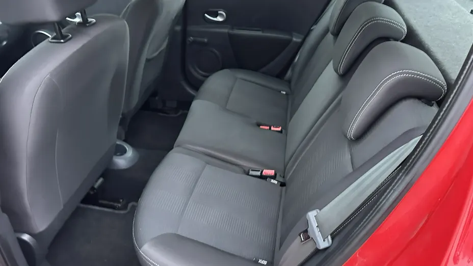 RENAULT Clio -