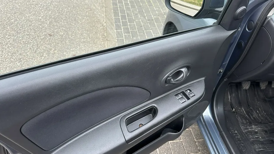 NISSAN Micra -
