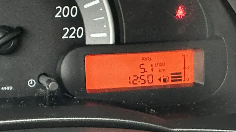 NISSAN Micra -