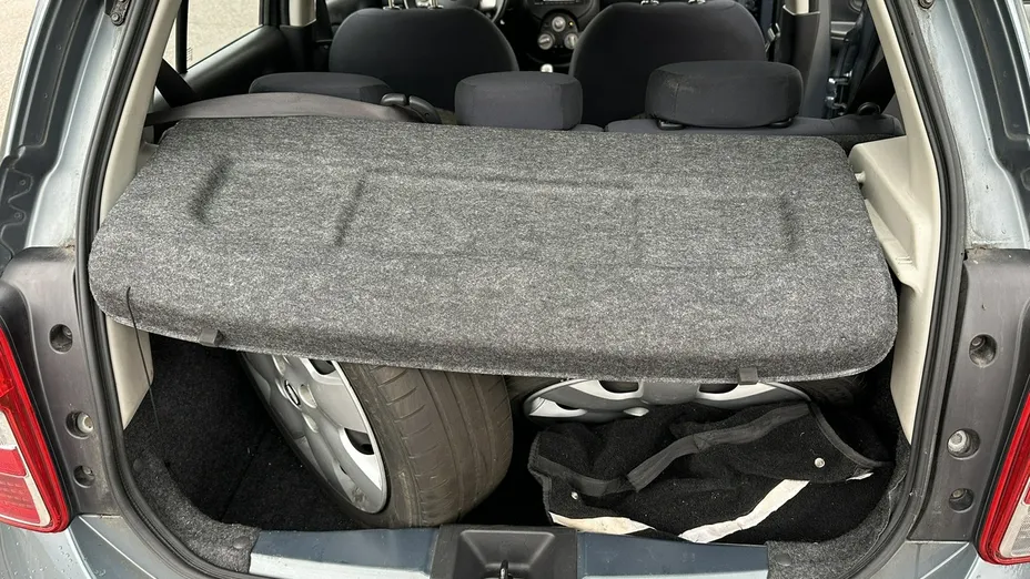 NISSAN Micra -