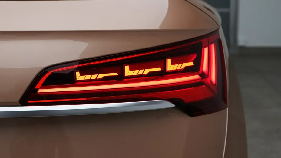 AUDI Q5 Q5 40 TDI mHEV Quattro S Line S tronic