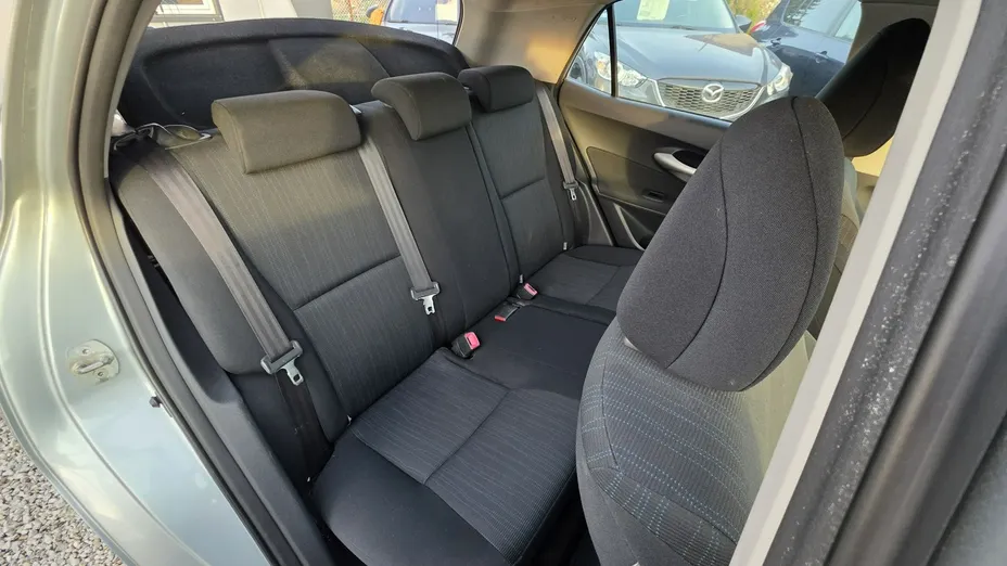 TOYOTA Auris -