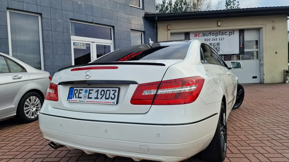 MERCEDES-BENZ E Klasa -