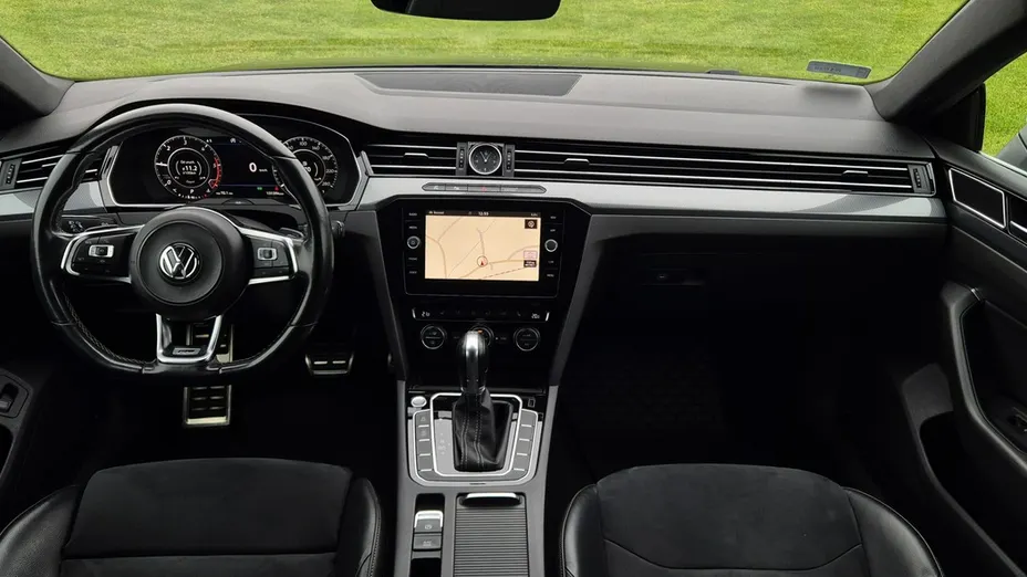 VOLKSWAGEN Arteon -