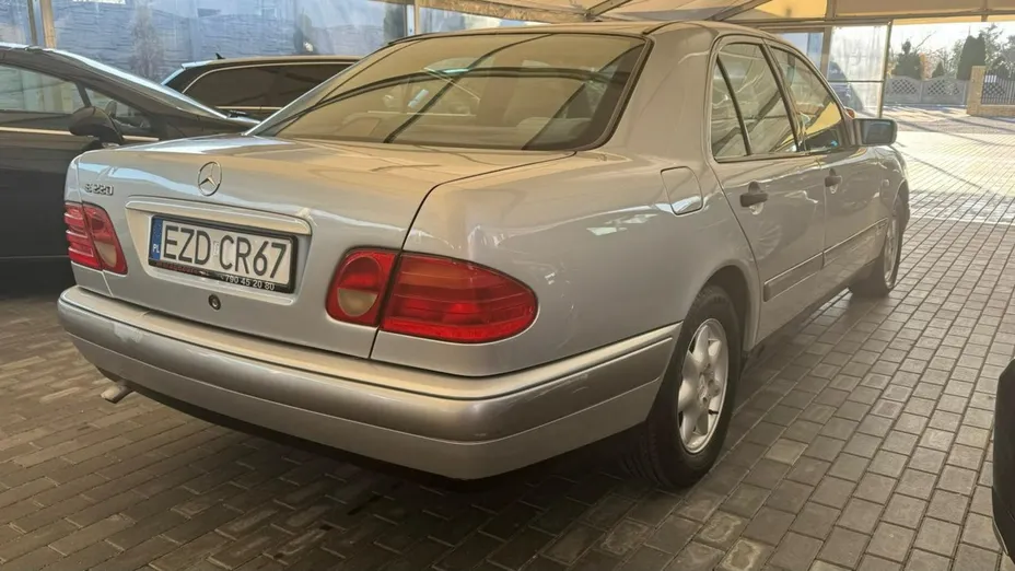 MERCEDES-BENZ E Klasa -