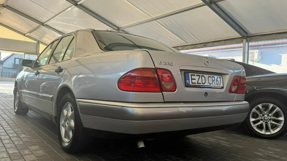 MERCEDES-BENZ E Klasa -