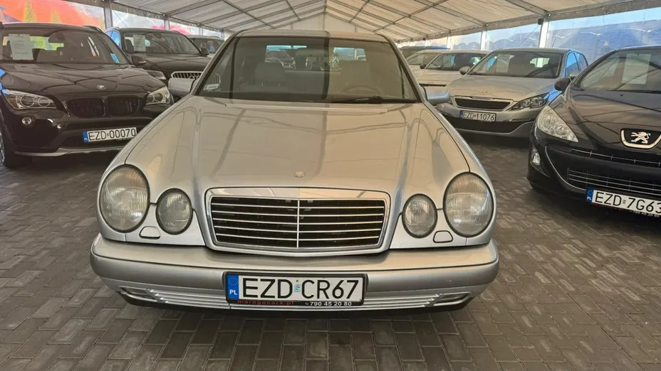 MERCEDES-BENZ E Klasa -