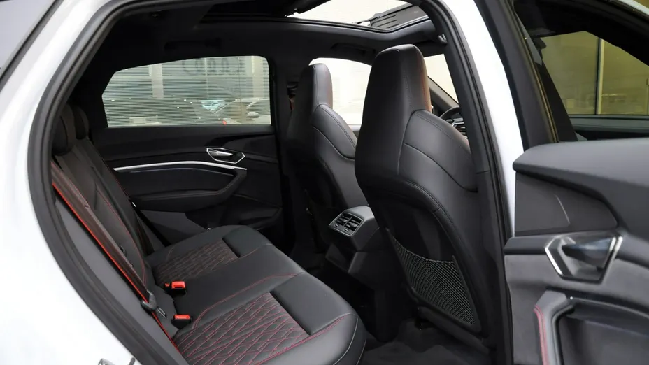 AUDI e-tron SQ8 e-tron 114kWh Quattro